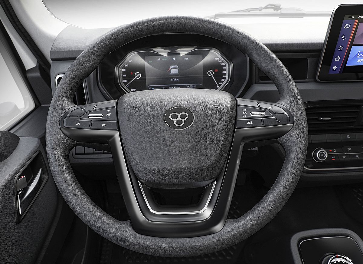 vikat500ev_saudi_web_1200x900_7