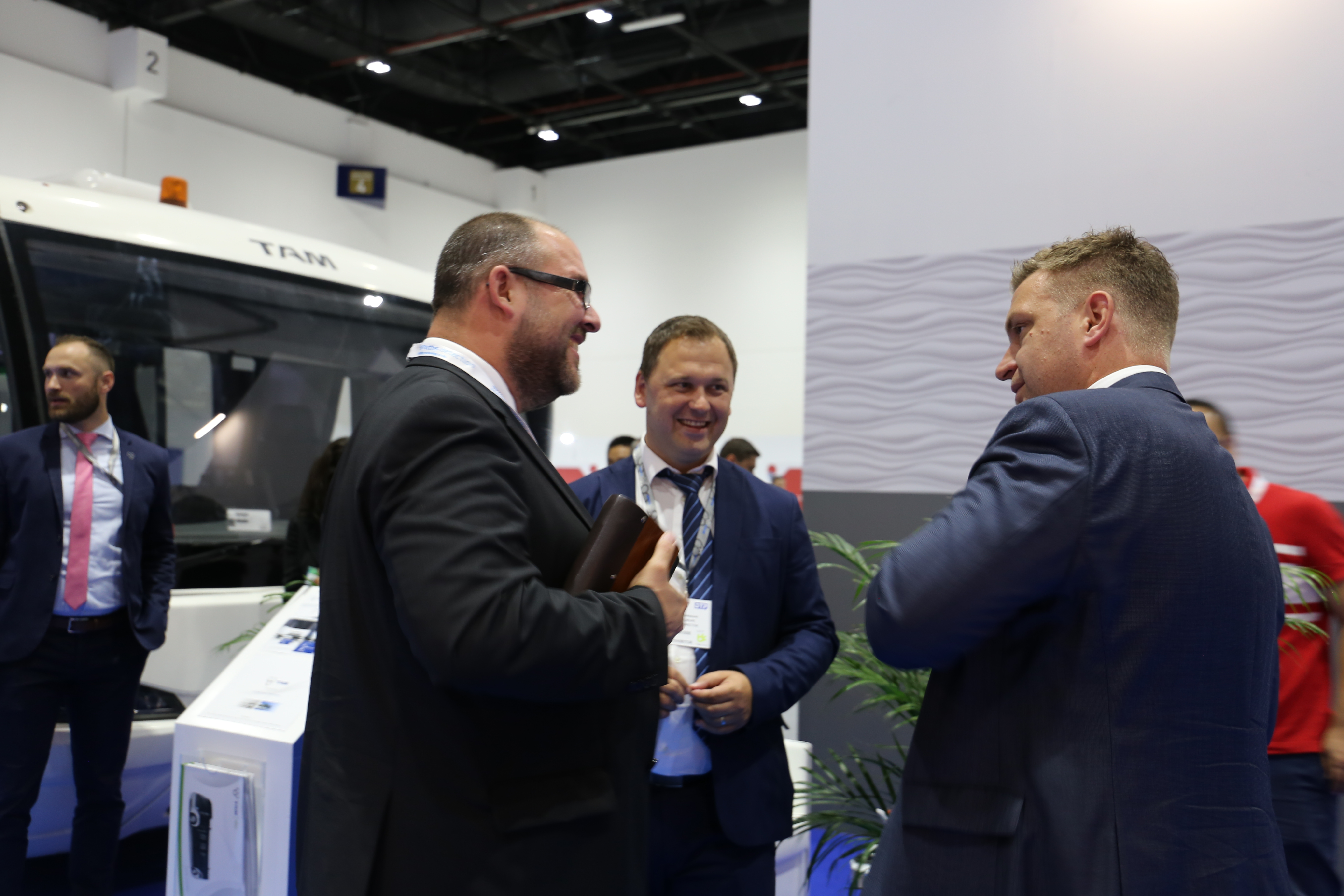 airport show, electric bus, city bus, airport bus