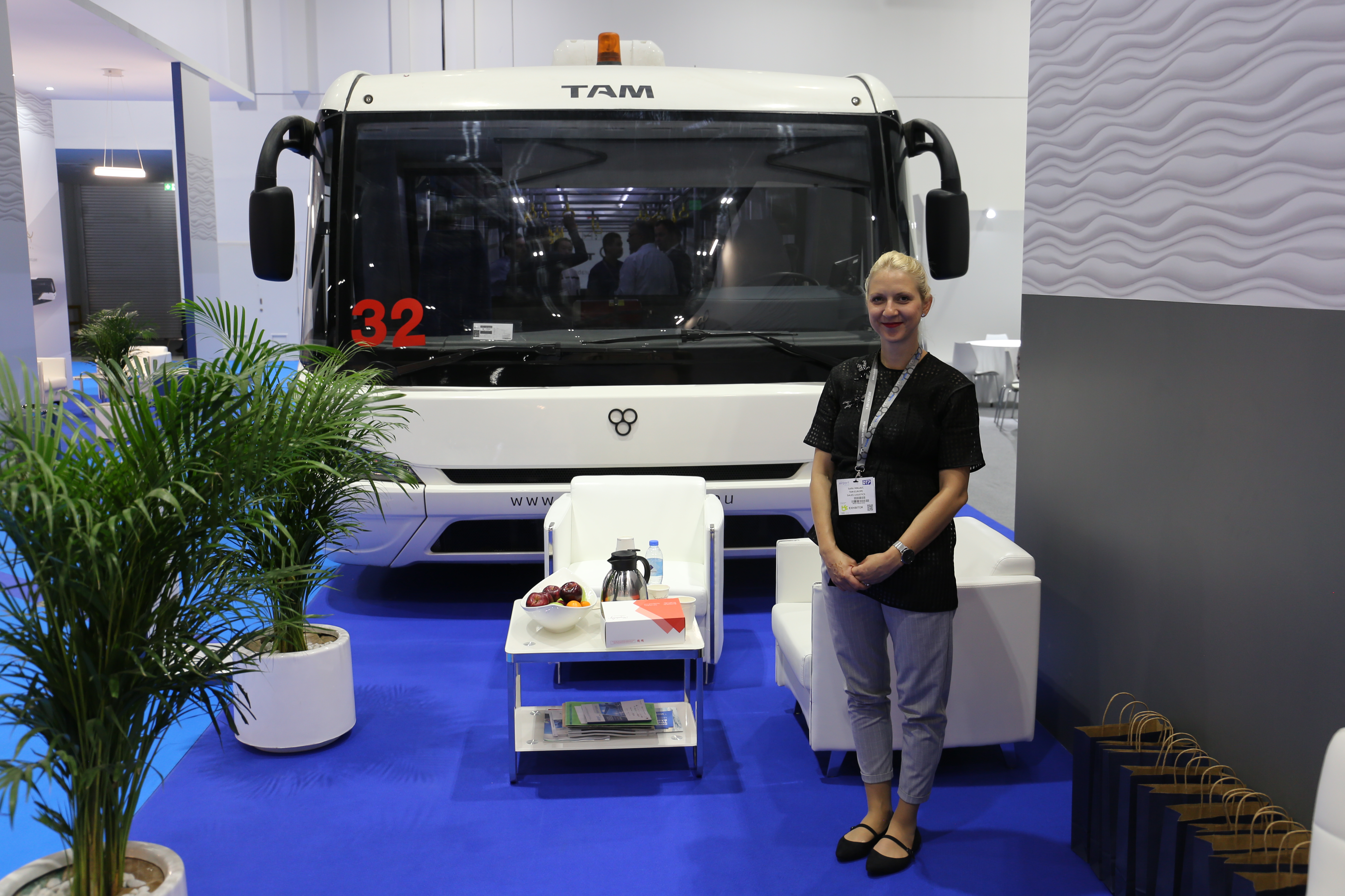 airport show, electric bus, city bus, airport bus